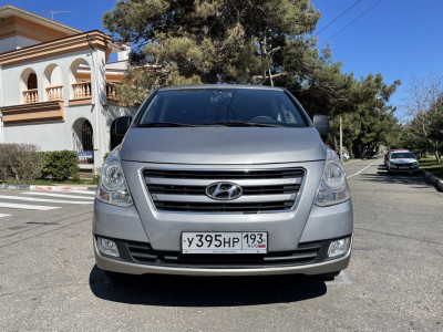 Hyundai H-1 8-9 мест