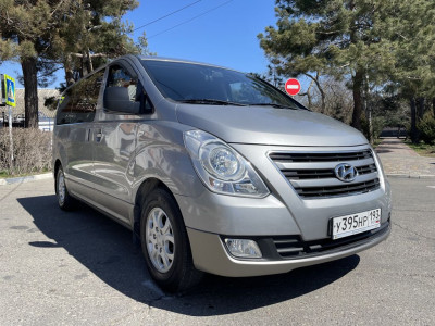 Hyundai H-1 8-9 мест