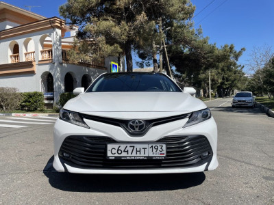 Toyota Camry V70